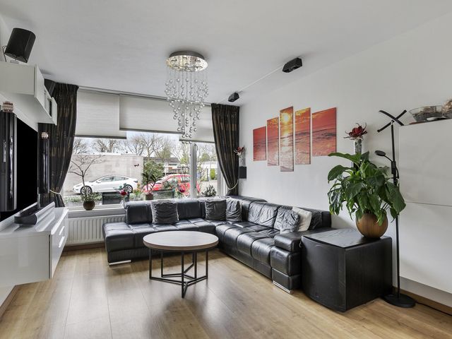 Moeskroenstraat 79, Breda