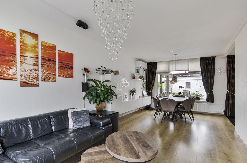 Moeskroenstraat 79