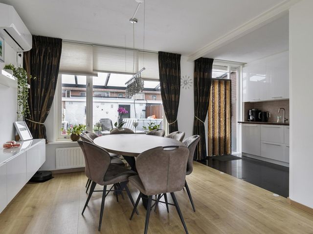 Moeskroenstraat 79, Breda