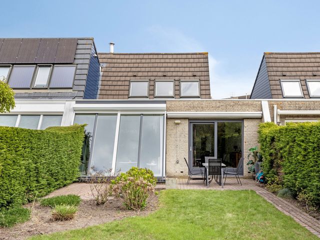 Olympiaweg 8, Sommelsdijk