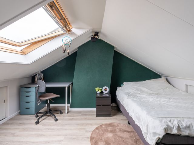 Marijkelaan 42, Enter
