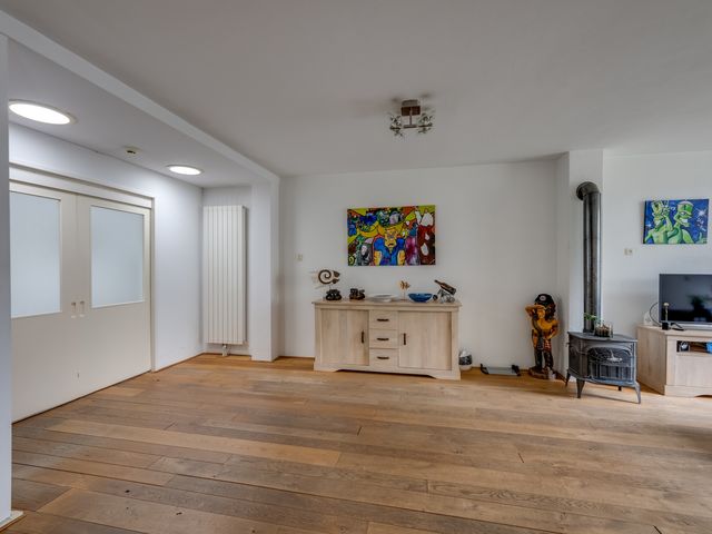 Van Oldenbarneveldtlaan 35, Rijen