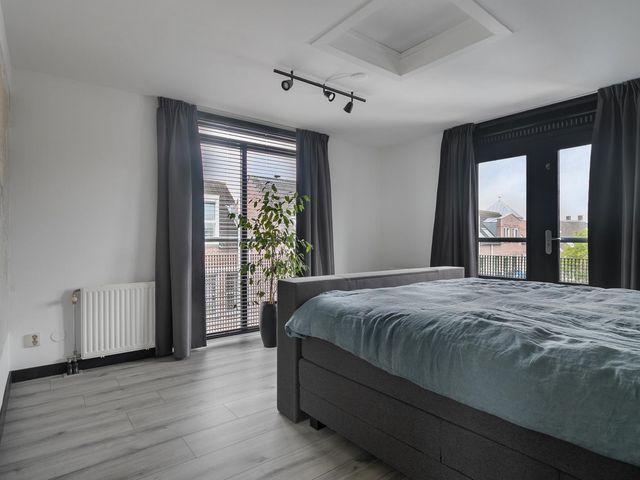 Kerkplein 122, Beuningen Gld