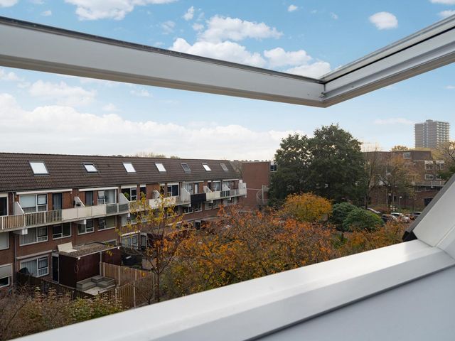 Nicolaas Arie van der Burgsingel 72, Schiedam