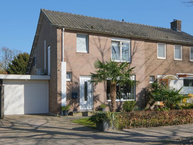 Pinksterbloemstraat 14, Enschede