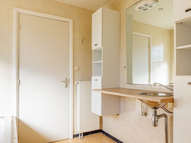 Velduilhoek 212, Ballum