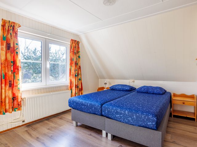 Velduilhoek 212, Ballum