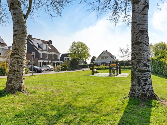 Bereklauw 23, Monnickendam
