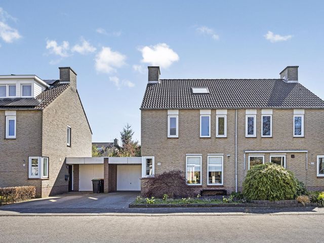 Hindeloopenstraat 98, Tilburg