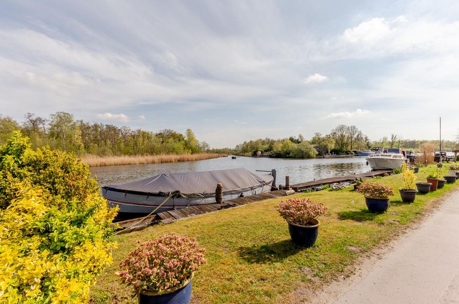 Schipholdijk 261