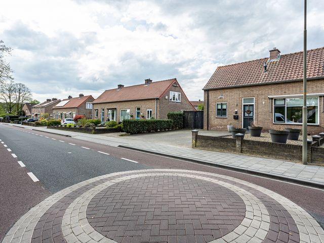 Dries 13, Groesbeek