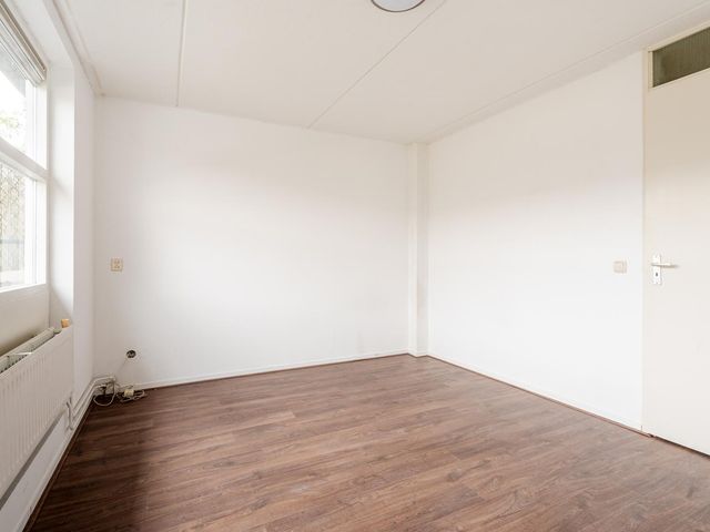 Aprilstraat 5, Almere