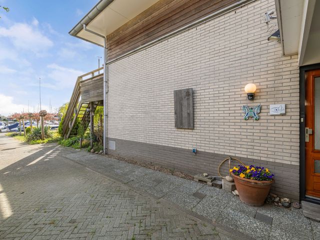 Schokkerhaven 9, Nagele