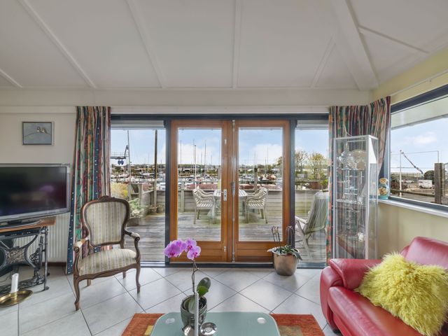 Schokkerhaven 9, Nagele