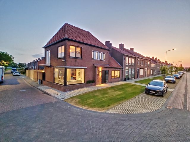 Willemsweg 21, Schoondijke