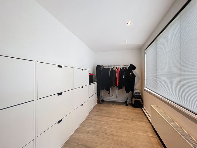 Willemsweg 21, Schoondijke