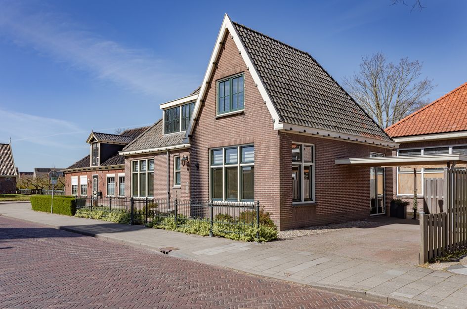 Raadhuisstraat 16