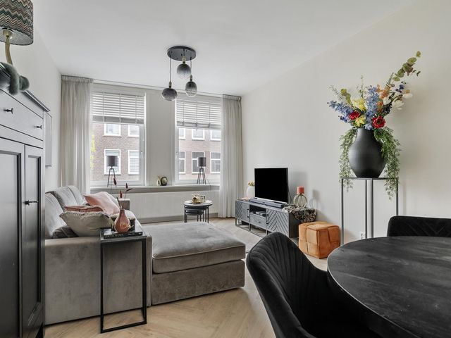 Pluvierstraat 285, 'S-Gravenhage
