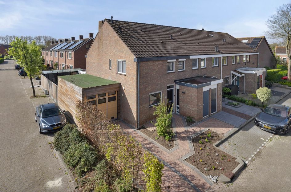 Den Domp 38