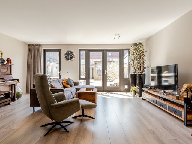 Moermond 42, Hoofddorp