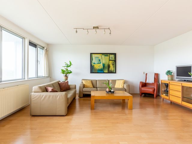 Lauwers 22, Hoofddorp