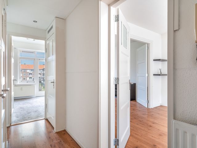 Oostzeedijk Beneden 197B, Rotterdam