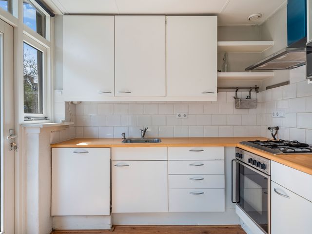 Oostzeedijk Beneden 197B, Rotterdam