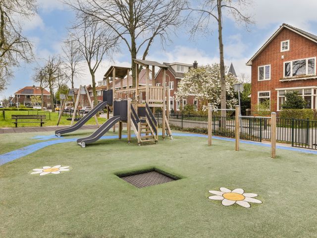 Lindenlaan 1, Zaandijk