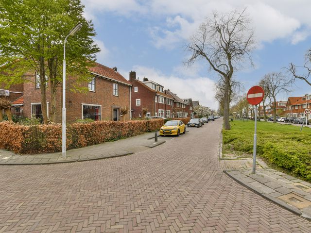 Lindenlaan 1, Zaandijk