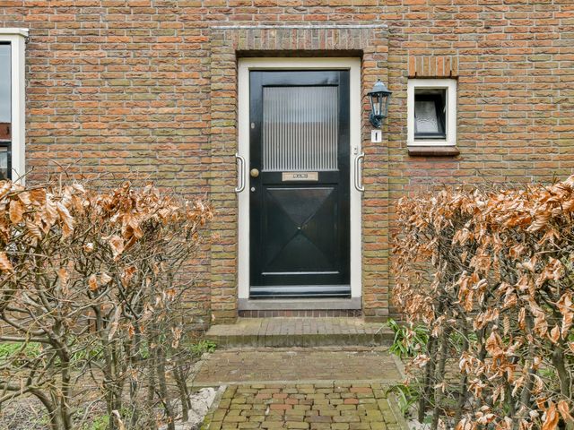 Lindenlaan 1, Zaandijk