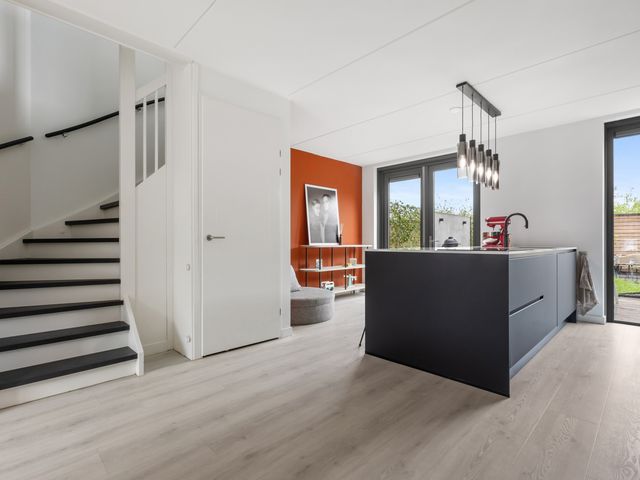 Donatellostraat 36, Lent