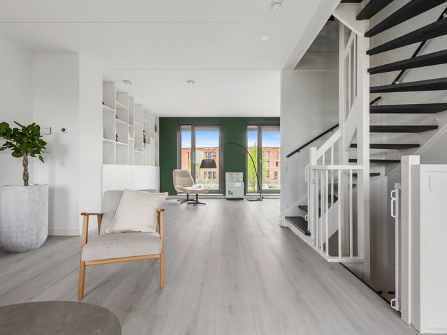 Donatellostraat 36, Lent