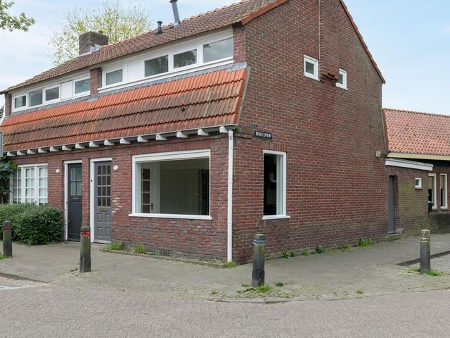Van der Aastraat 1, Tilburg