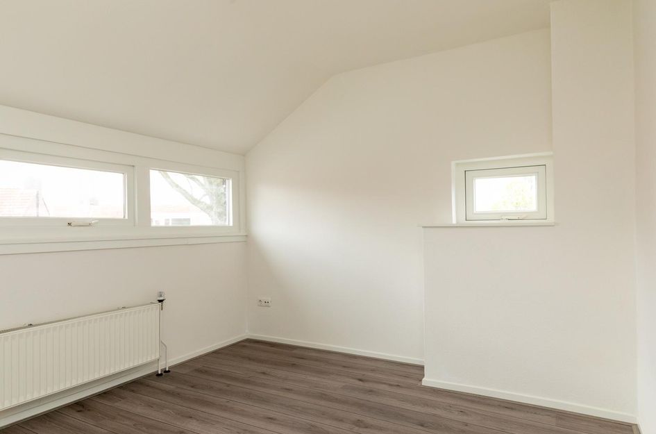 Van der Aastraat 1