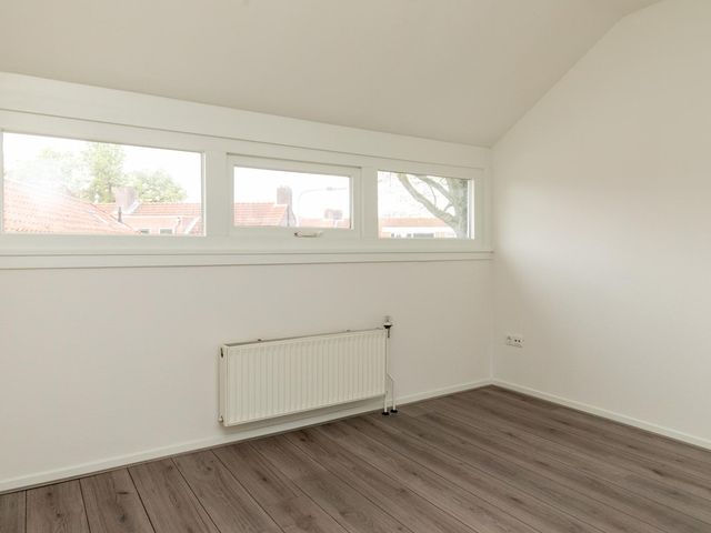 Van der Aastraat 1, Tilburg
