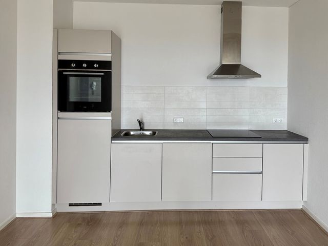 Laakweg 27L, Den Haag