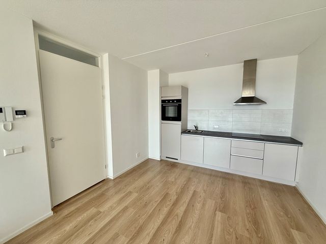 Laakweg 27L, Den Haag