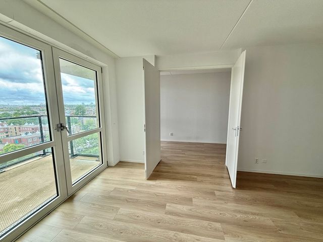 Laakweg 27L, Den Haag