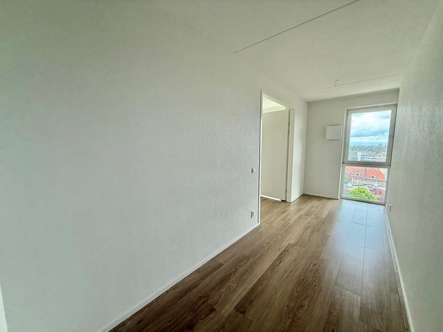 Laakweg 27L, Den Haag