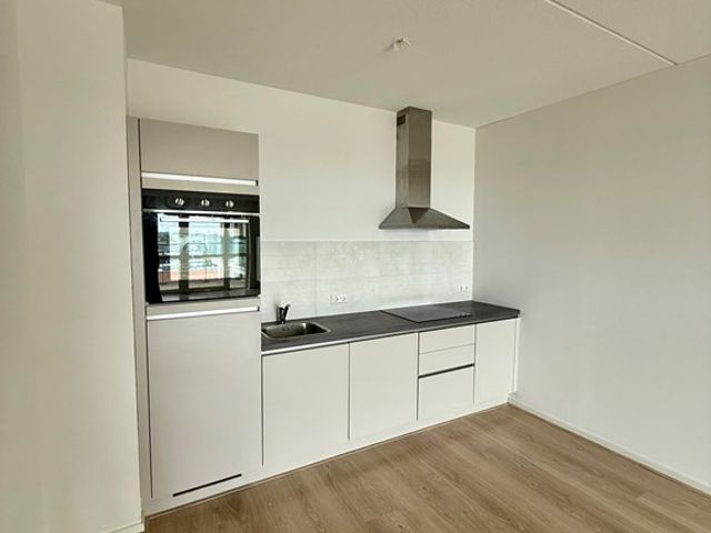 Laakweg 27L, Den Haag