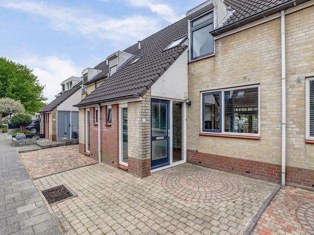 Jaap Kosterstraat 37, Klaaswaal