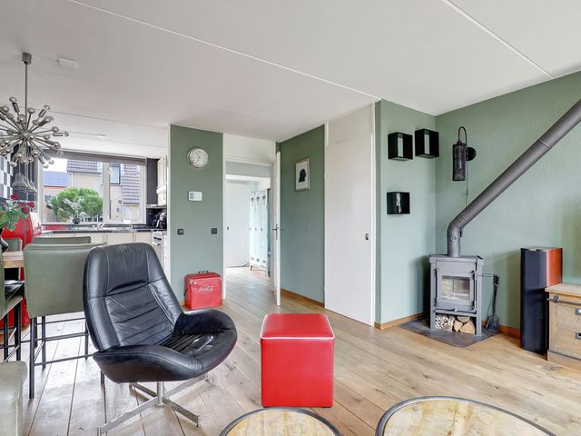 Jaap Kosterstraat 37, Klaaswaal