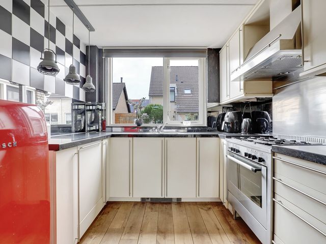 Jaap Kosterstraat 37, Klaaswaal