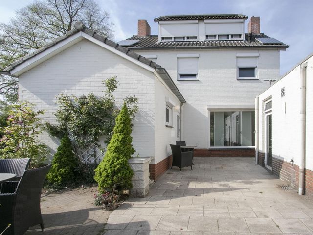 Beeleweg 37, Stramproy