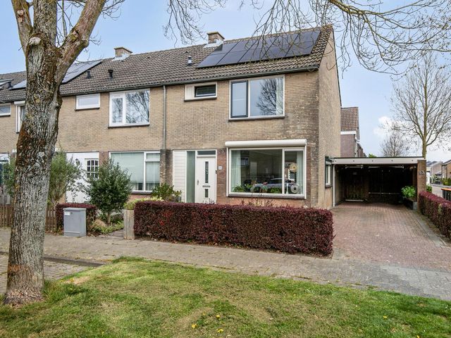 Margrietstraat 2, Oosterland