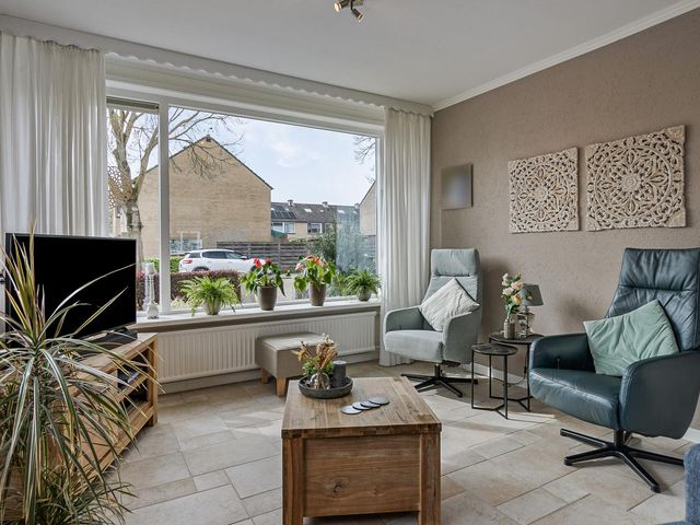 Margrietstraat 2, Oosterland