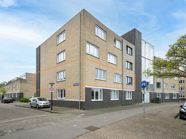 Dobbedreef 85, Leiden