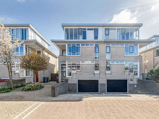 Basalt 99, Zoetermeer