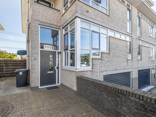 Basalt 99, Zoetermeer