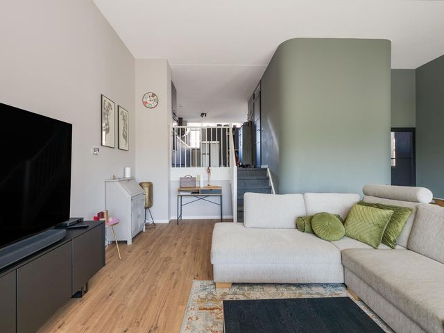 Basalt 99, Zoetermeer